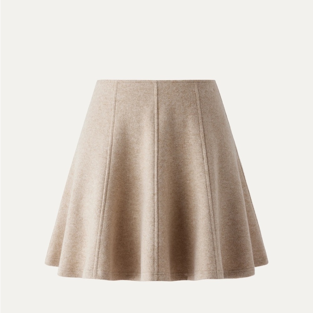 CashSoft
High Waisted Flare Hem Mini Skirt - Heather Oatmeal Size Large